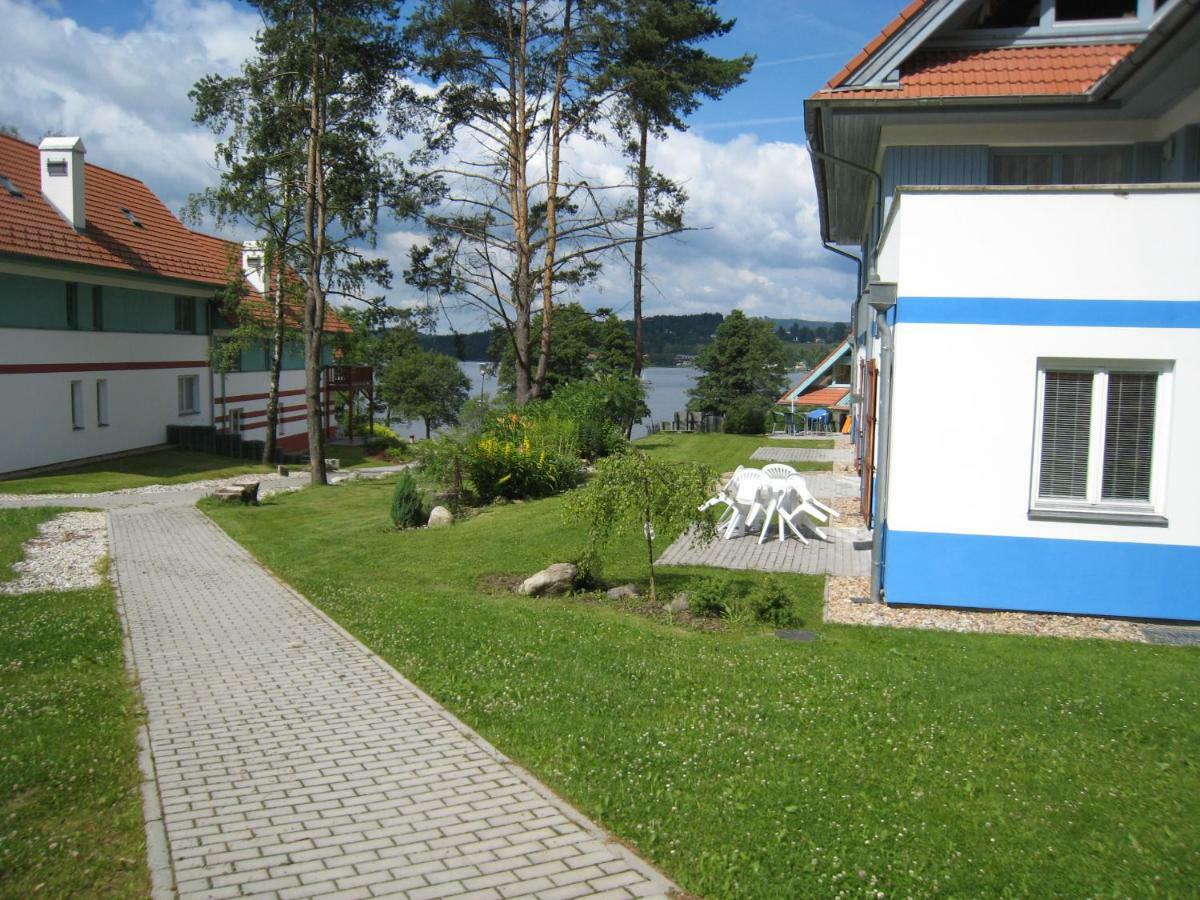 Appartement Apartman Riviera à Lipno nad Vltavou Extérieur photo