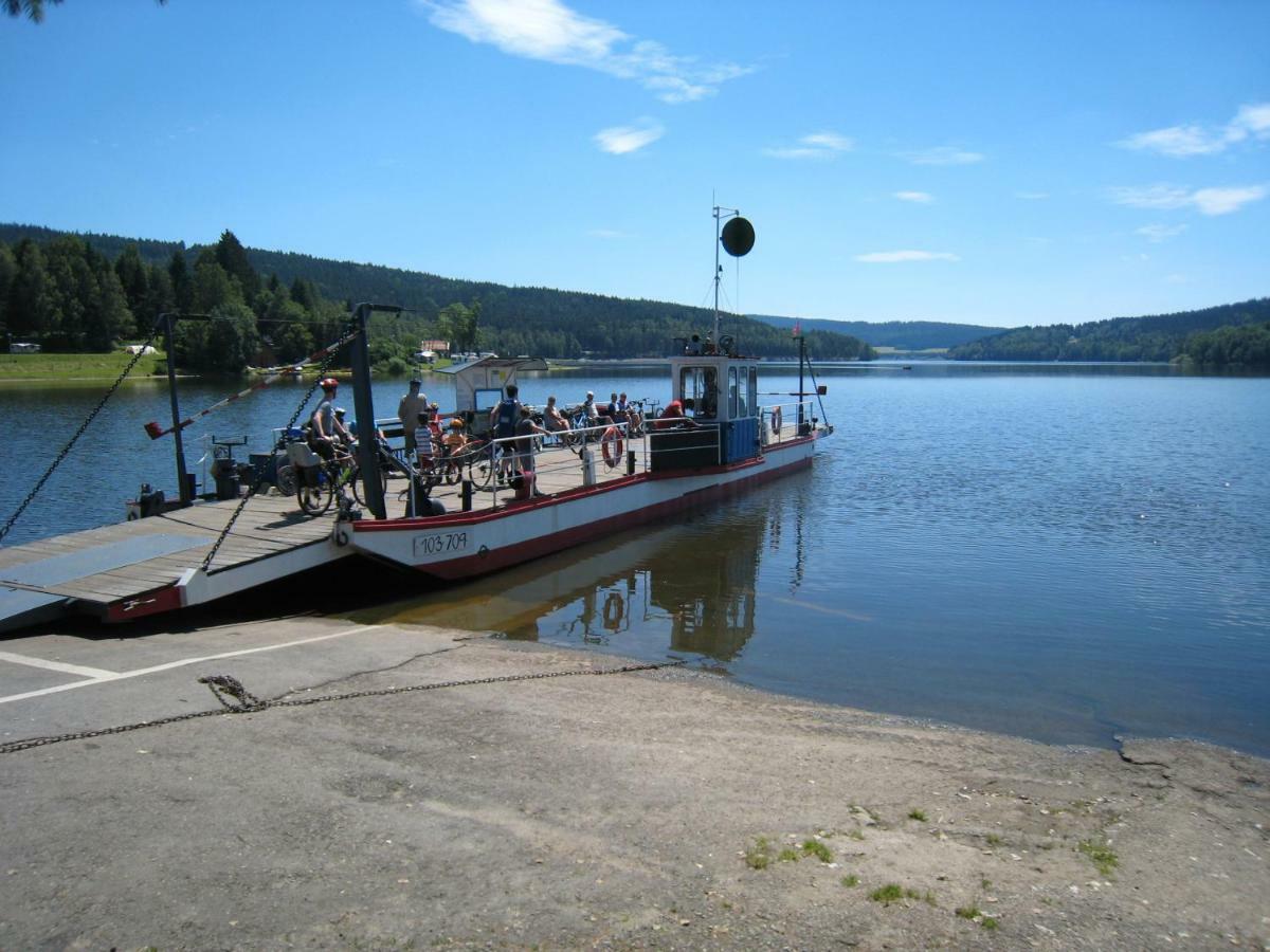 Appartement Apartman Riviera à Lipno nad Vltavou Extérieur photo